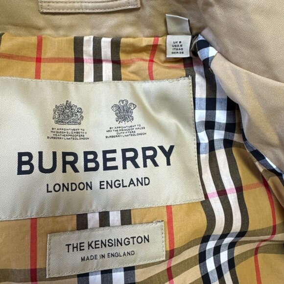 Burberry Short Chelsea Heritage Trench Coat - Picture 13 of 15